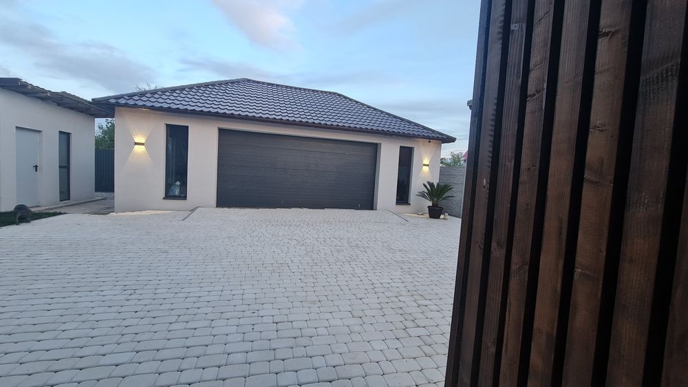 Tamplarie / Mobila / Confecții metalice /porti