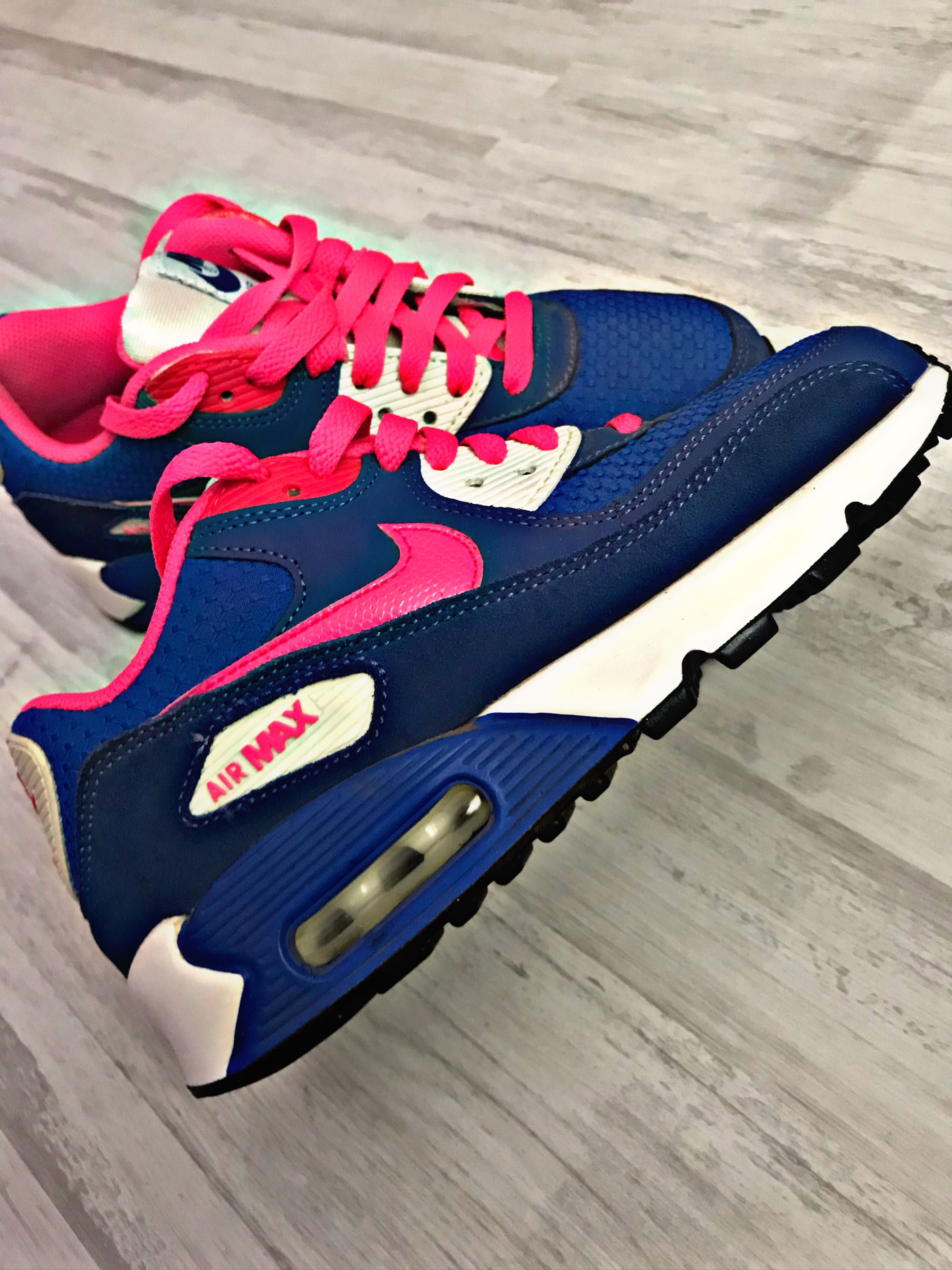 Air max 90 blue best sale and pink