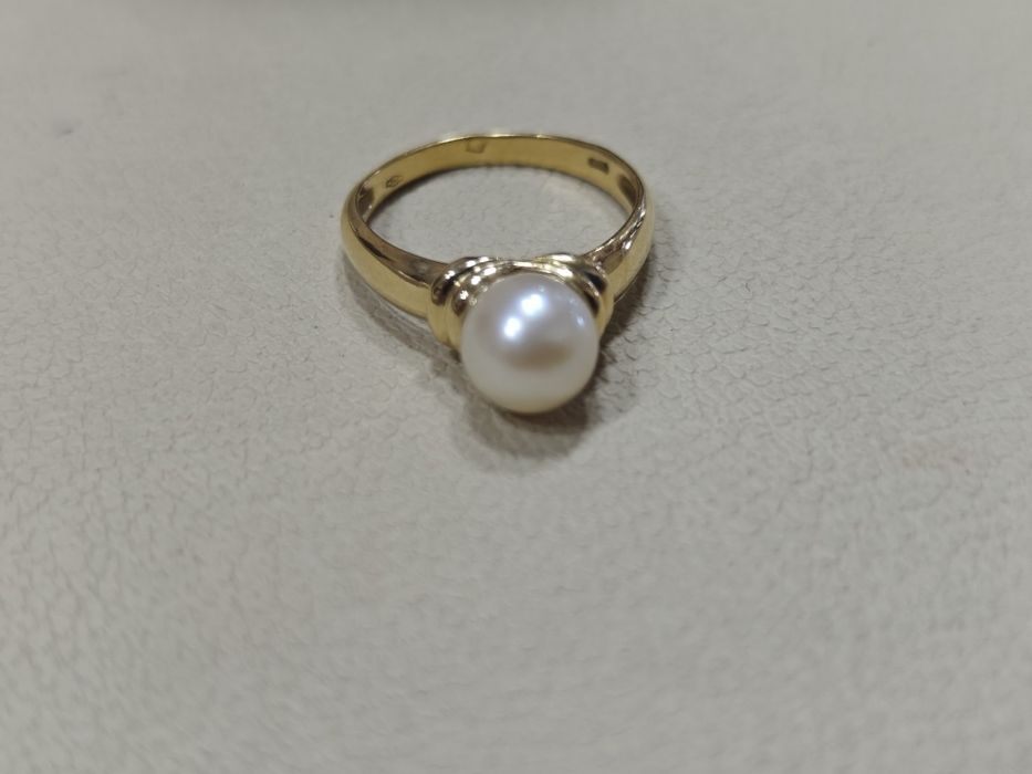 Inel cu perla aur 18k 3.40gr (r)