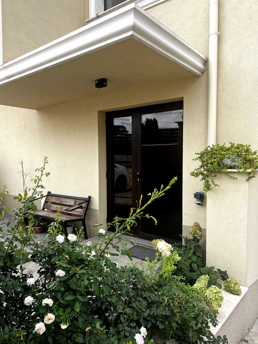 Продава се Тристаен апартамент в Пловдив, Прослав - 100 кв.м за 2300 €/кв.м - Снимка #1