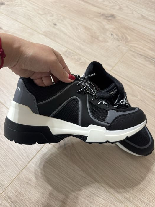 Кроссовки Skechers
