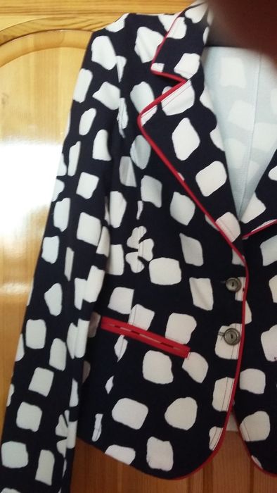 Сако Есен/Пролет с Елегантна Кройка и Декорации! НОВО!