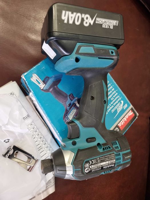 Акумулаторен Импакт Винтоверт Makita