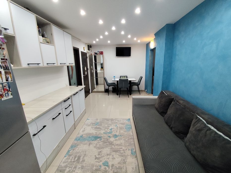 Vând apartament zona centrală