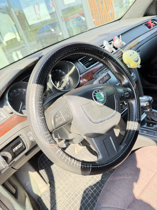 - [ ] Skoda Superb – 2.0 TDI (177 CP) – Full Dotări – Automată DSG – Impecabilă, Istoric Service, 4x4