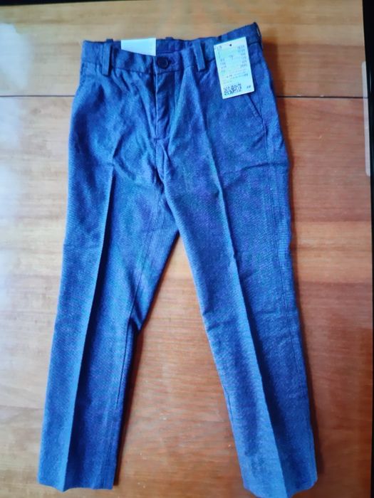 Продаётся брюки для мальчика 6 или 7 лет