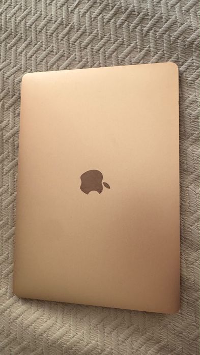 Macbook air M1 rose gold