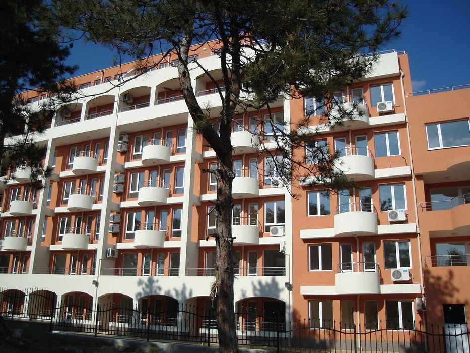 Продава се Двустаен апартамент в Поморие - 52 кв.м за 1000 €/кв.м - Снимка #8