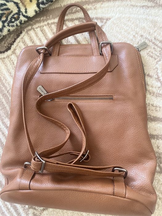 Продам кожанный рюкзак