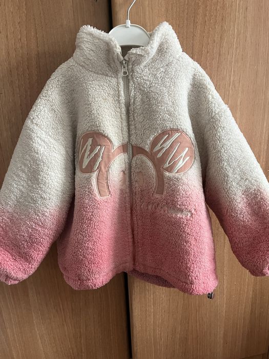 Продам пальто и шубку для девочки