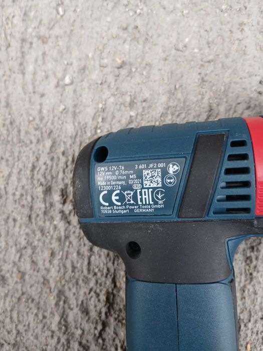 Безчетков ъглошлайф и винтоверт за гипсокартон Bosch