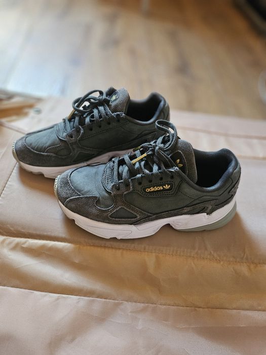 Маратонки ADIDAS