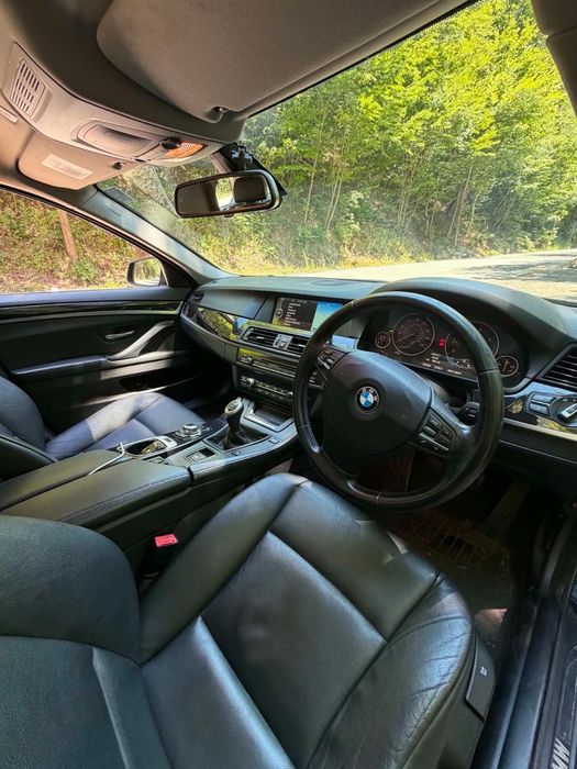 BMW 5 Series 2011 — imagine 5