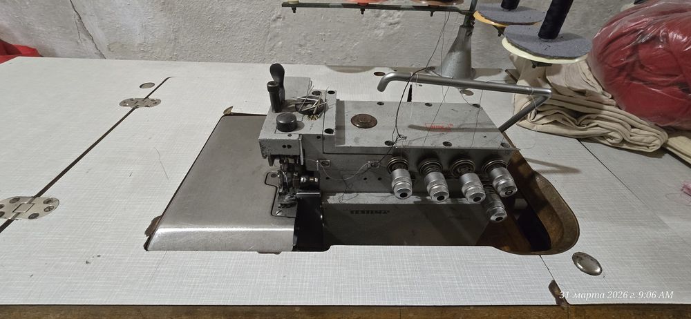 Оверлок промышленный