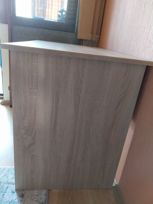 Ново боро,ТВ шкаф и дървена маса за хранене