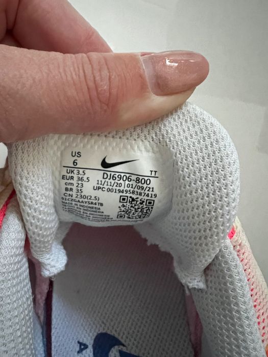 маратонки Nike 36.5