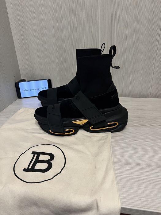 Sneakersi balmain 38 originali