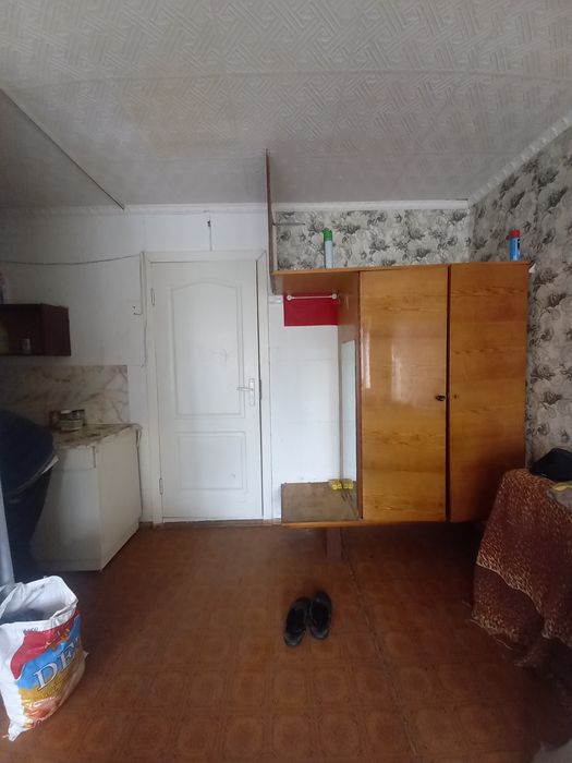 Сдам комнату район ДБС,вода в комнате