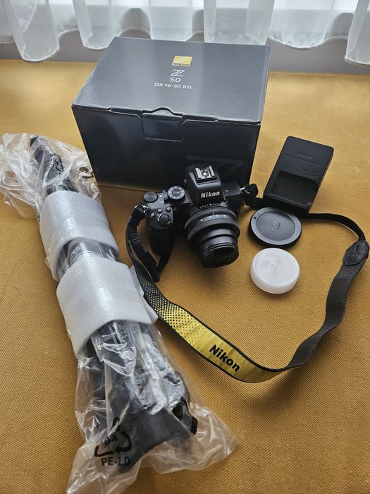 Фотоапарат Nikon Z50 + Обектив Nikkor Z DX 16-50 mm f/3.5-6.3 VR