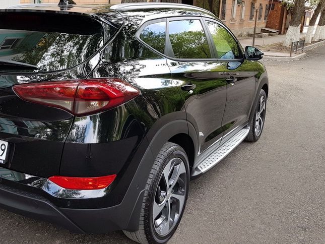 Подножки для Hyundai Tucson