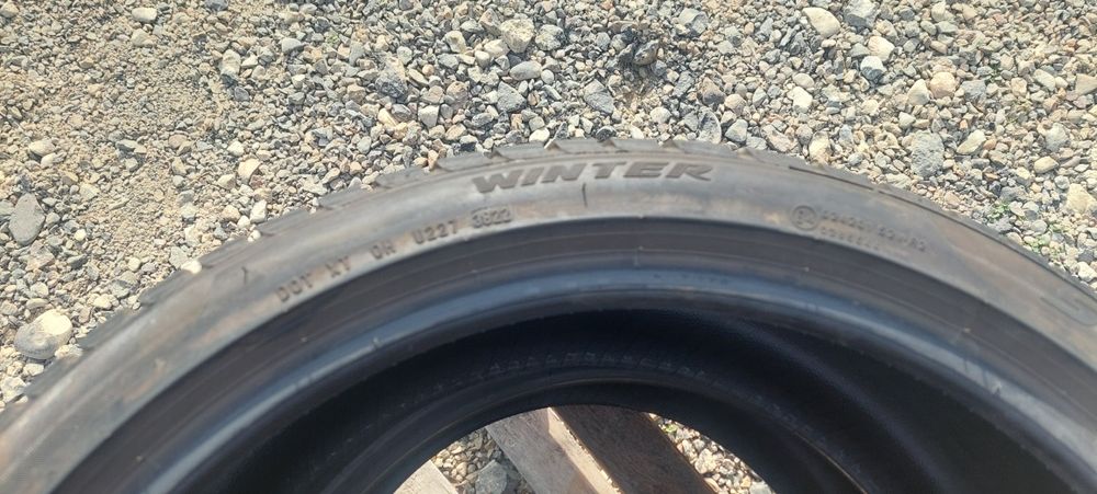 PIRELLI 275 35 R 21 M+S