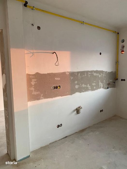 Apartament tip casa, 3 camere pe 2 nivele, gradina privata plus garaj