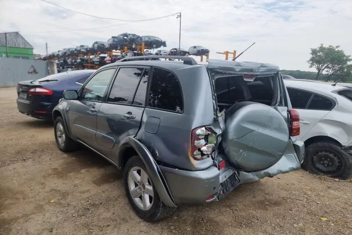 plansa de bord kit airbaguri bara fata armatura capota grila trager calandru far stanga dreapta toyota rav 4  CA facelift motor 2.0 d-4d 116cp  1cd-ftv dezmembrez dezmembrari