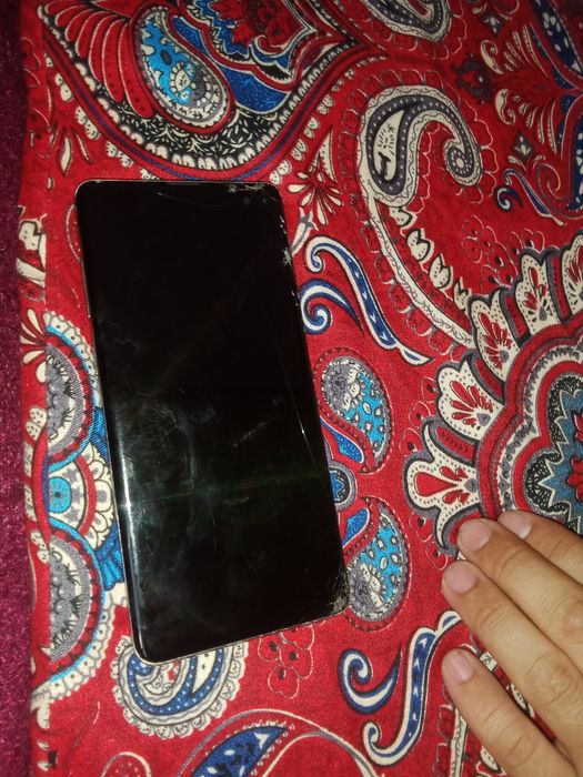 S10+ экраны сынған