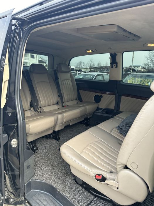 Inchiriez microbuz mercedes 7 +1 locuri viano 2014 automat