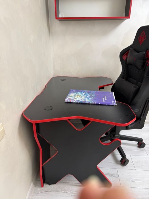 Игровой стол для компьютера