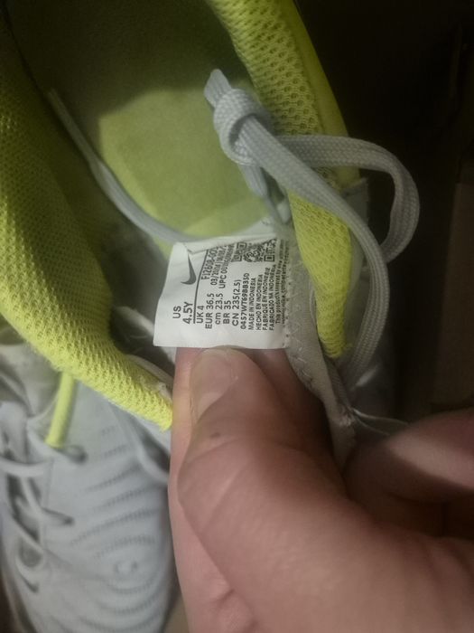 Ghete fotbal sintetic Nike Phantom 36.5