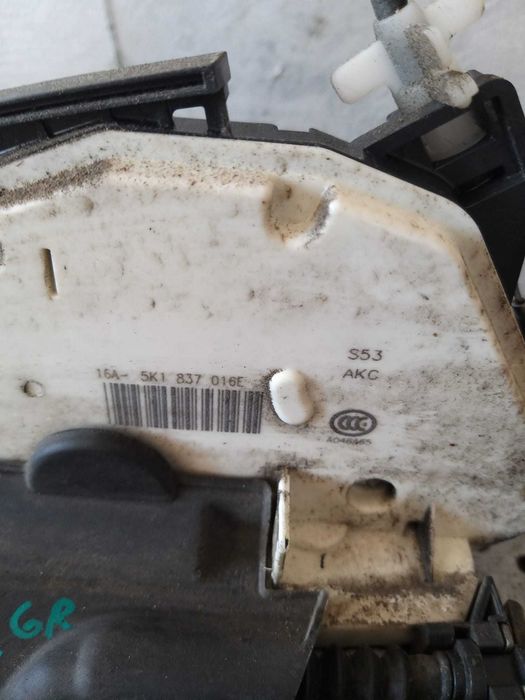 Broasca usa dreapta fata vw polo 6r 5k1837016e