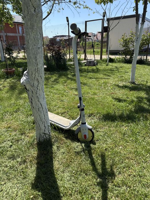 Trotineta electrica copii