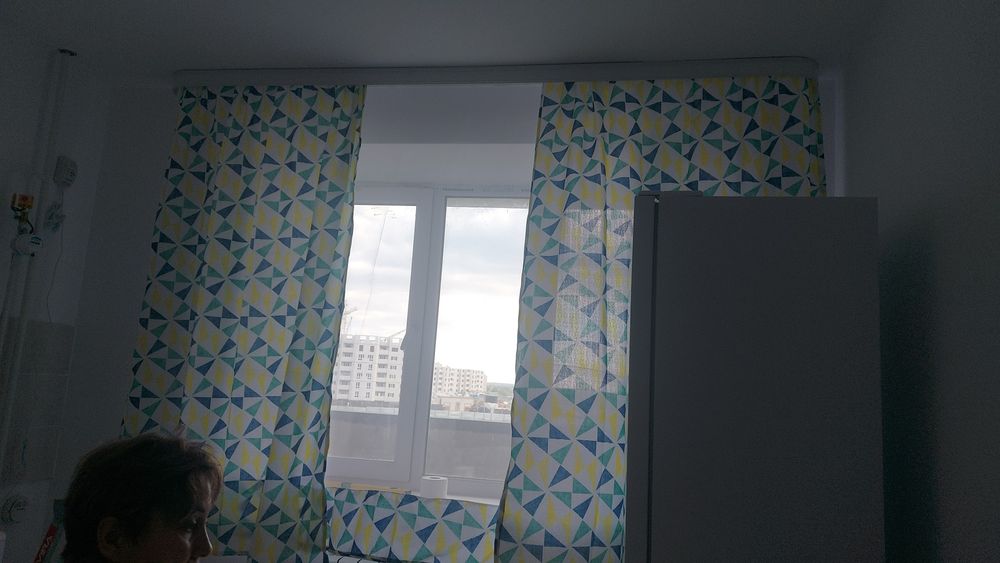 Гардины карниз вешаем