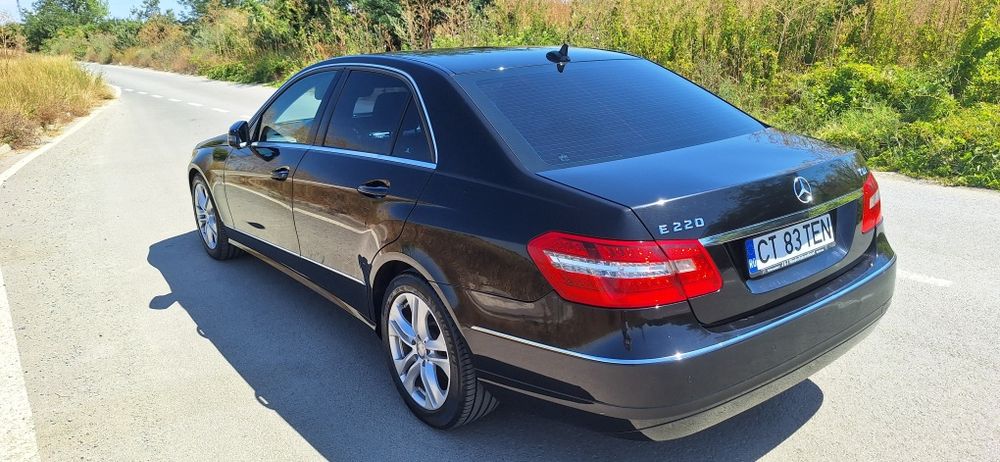 Mercedes Benz E220