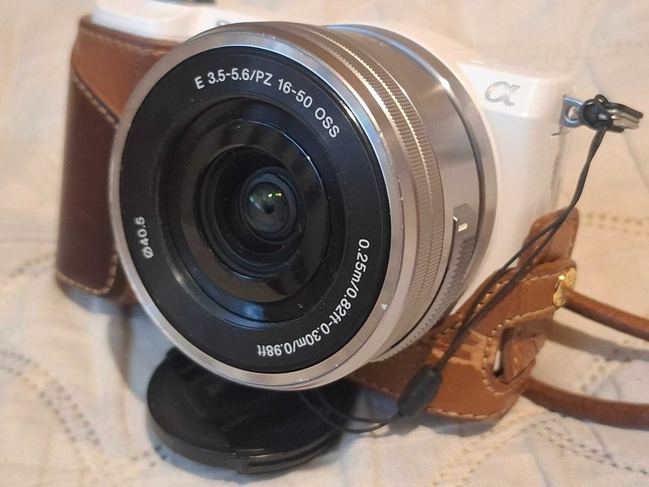 Фотоапарат Sony a5000