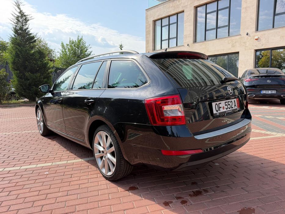 Skoda Octavia 2.0 TDI 150 cp DSG JOY
