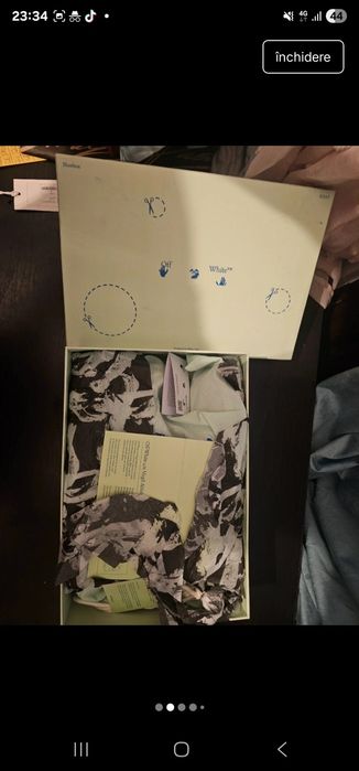 Vând adidasi off white out of office