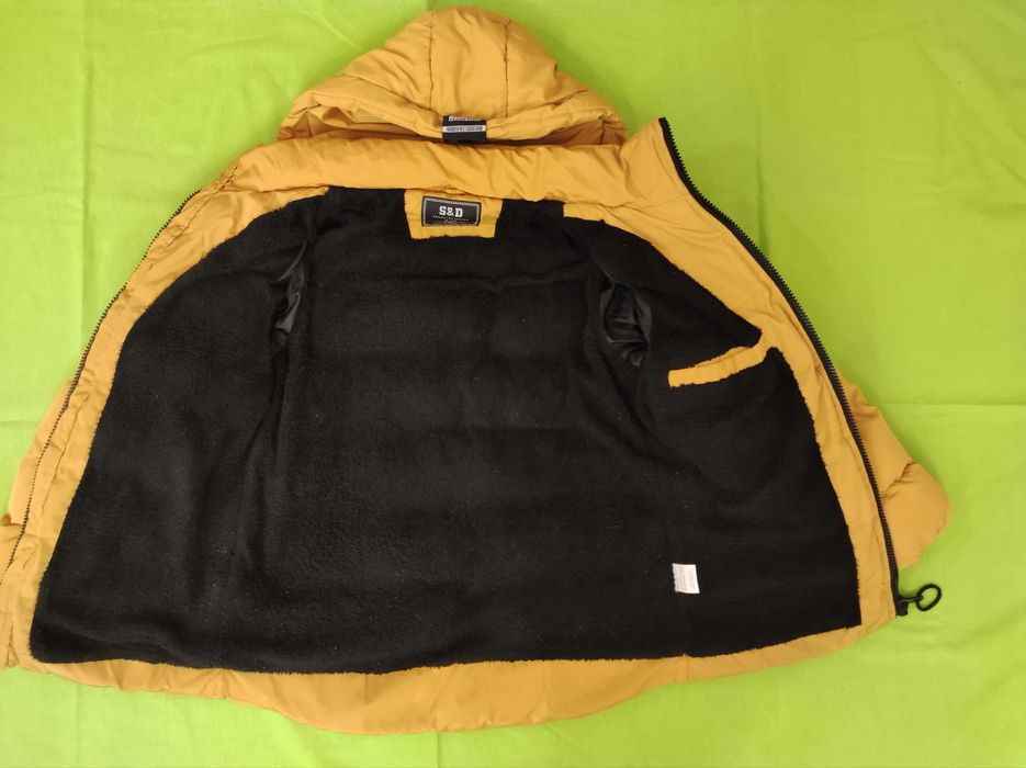 Зимно яке цвят горчица