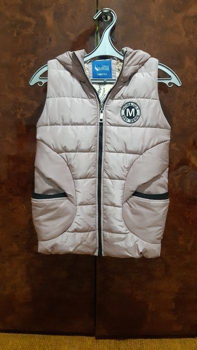 Продам куртку  размер XL 170/92 A на 13-14 лет