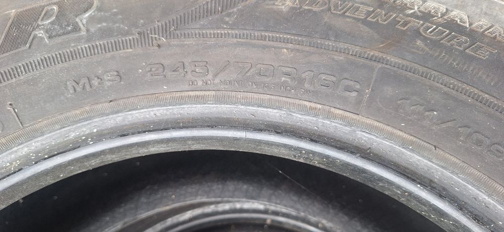 Автомобилни Гуми за джип