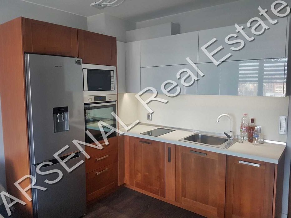 Дава се под наем Тристаен апартамент в София, Лозенец - 95 кв.м за 797.64 € - Снимка #1