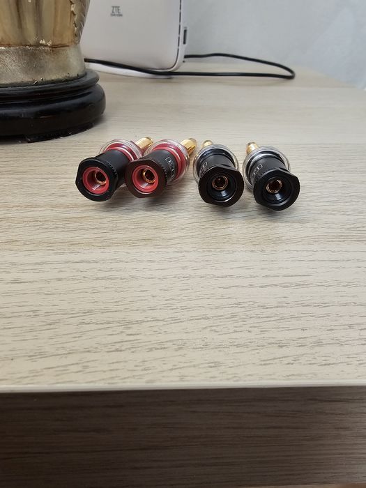 ETI RESEARCH BP-50C conectori boxe, terminale, mufe