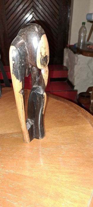 Фигура от абанос