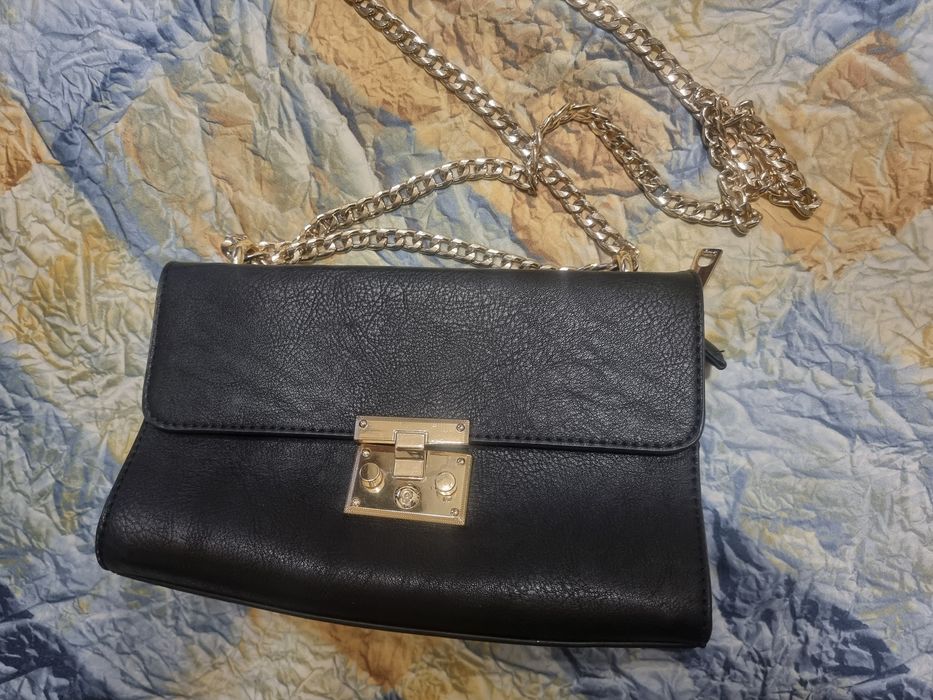 Нови и неразличими от нови чанти с дълга дръжка