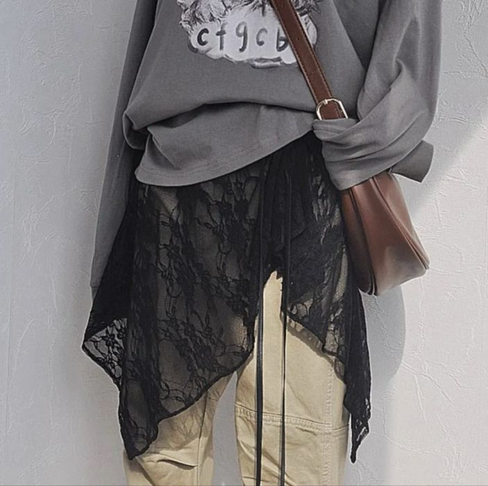 Футболка новая 2500 тг