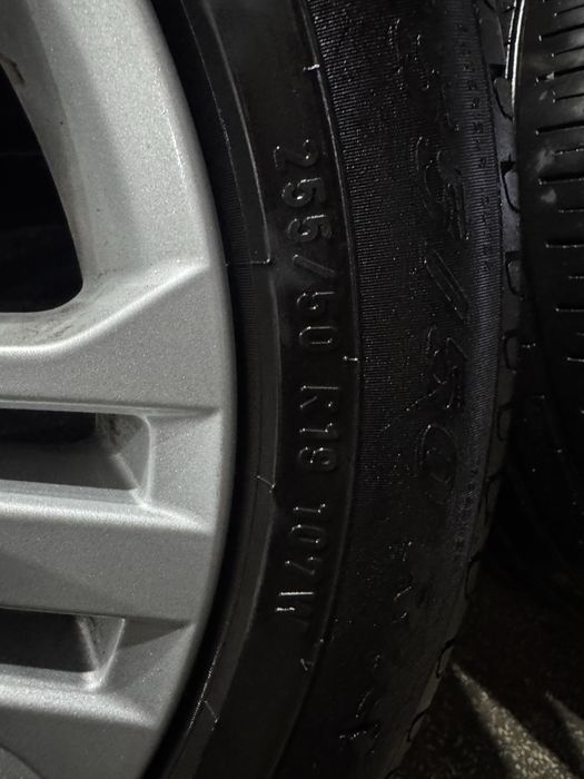 Roti bmw x5 x6 anvelope vara Pirelli foarte bune jante 19’’ foarte bun