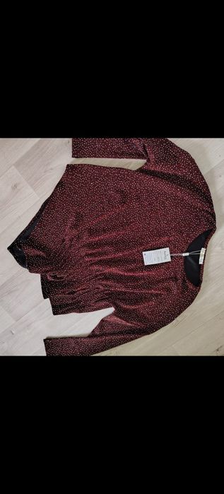 Продам новые вещи 50р