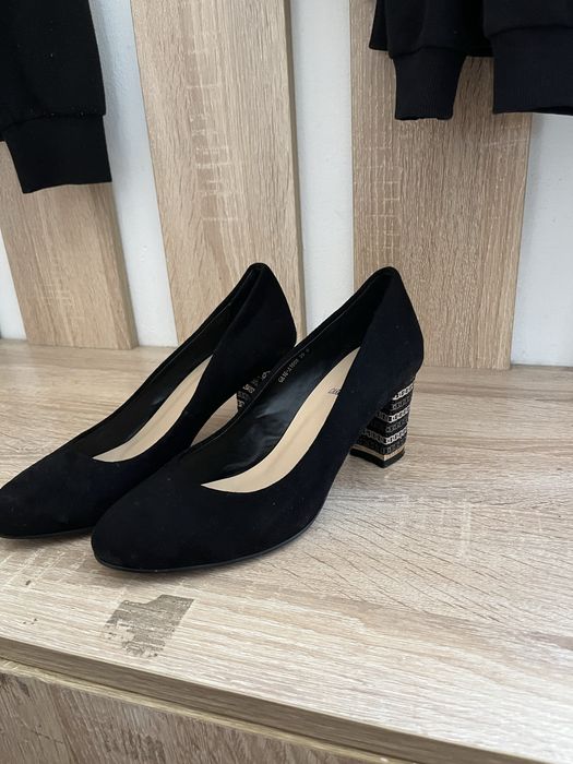 Продам туфли 39размер