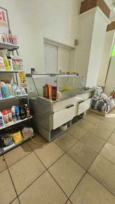 Витринный холодильники срочно